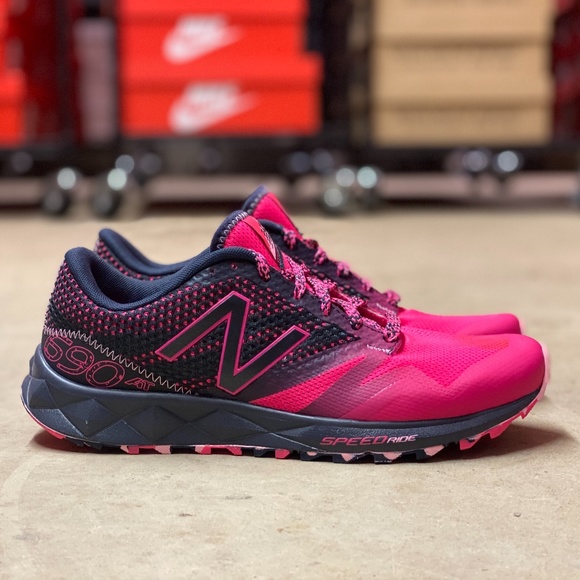 new balance 690 men purple